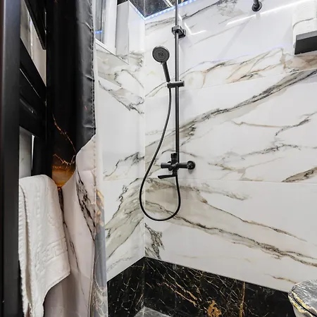 Apartament Hernad Marble *